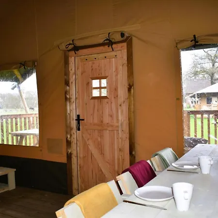 Klein Koestapel Lyxtält Putten