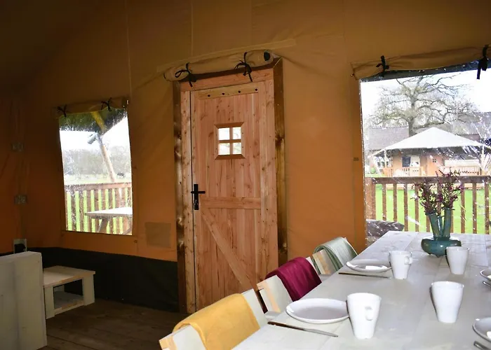 Klein Koestapel Lyxtält Putten