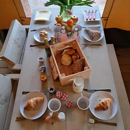 Luxury tent Klein Koestapel Putten